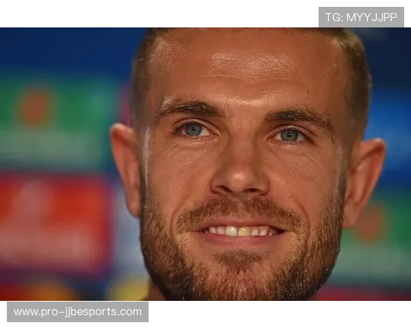 高大身姿引领绿茵场又高又瘦的足球明星如何突破极限成就传奇